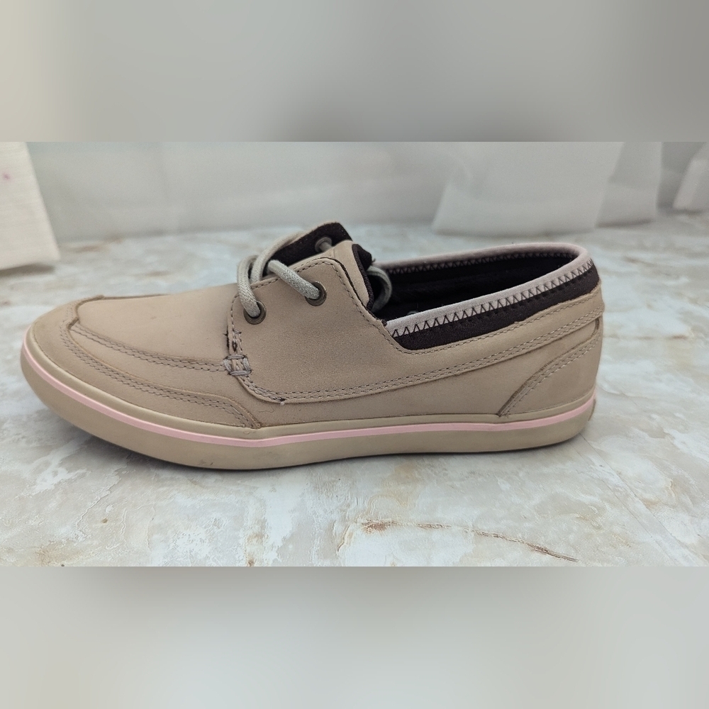 Xtratuf Finatic Deck Water & Slip Resistant Woman's Shoes Leather Size 8.5